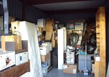 Svuoto garage si vende e svende diversi articoli