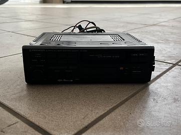 Radio vintage con 3 vani porta oggetti