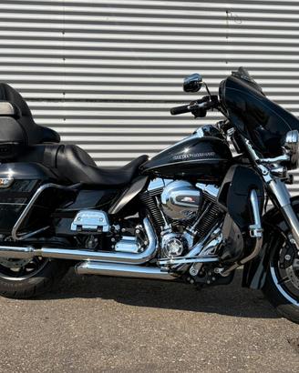 Harley-davidson FLHTK Electra Glide Ultra Limited 