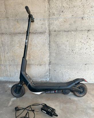 Monopattino Nilox Doc Pro