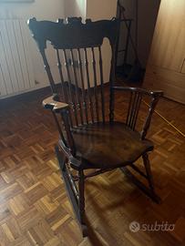 Sedia a dondolo legno