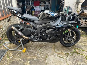 Kawasaki zx6r 600cc anno 2010