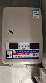 Stabilizzatore di tensione 230v