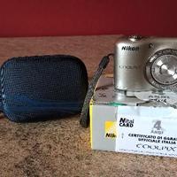 Nikon Coolpix L 29 + custodia
