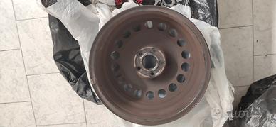 4 cerchi in ferro da 16 con 5 fori