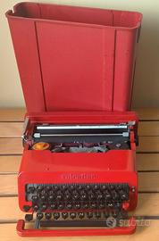 Macchina da scrivere Olivetti