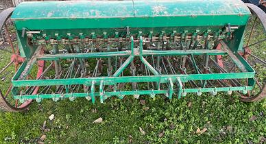 Seminatrice per cereali