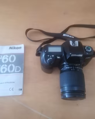 Macchina fotografica NIKON F60 obiettivo Nikon 28-