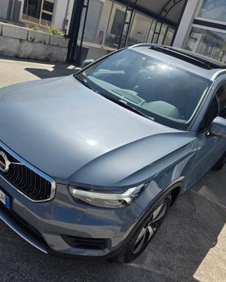 Volvo XC40 R-DESIGN D3 Tettuccio HARMAN kardon