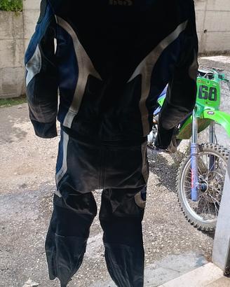 tuta 2 pezzi per moto da strada 500€