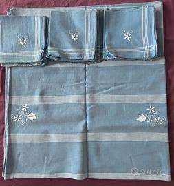 Tovaglia vintage fatta a mano primi ’900 macchiata