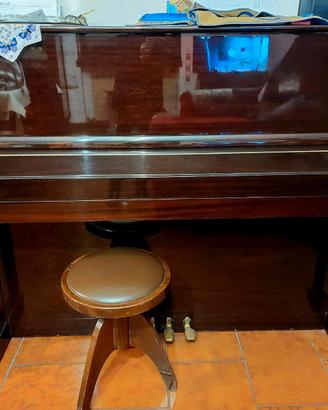 PIANOFORTE IN BUONE CONDIZIONI