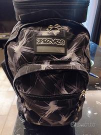 Zaino e astuccio ORIGINALE SEVEN