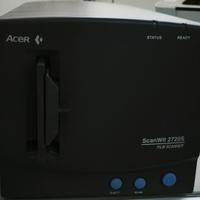 Scanner per diapositive + proiettore
