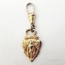 Charm pendente tiralampo scudo soldato 