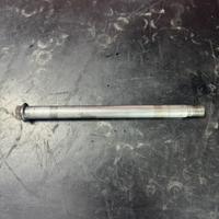 Perno ruota posteriore hm 50