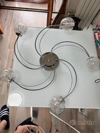 Lampadario in acciaio moderno