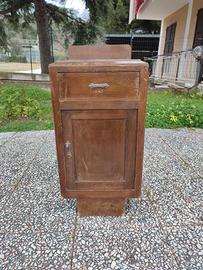 comodino antico 