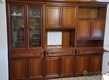 Mobile soggiorno in noce più tavolo e sedie