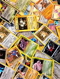 Pokemon Lotto 50 Carte Holo/Reverse (Garantite 2 H