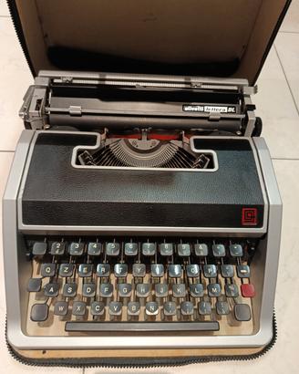 macchina da scrivere Olivetti DL