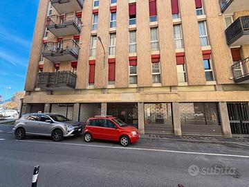 Locali commerciali - Via Monte Pasubio Aosta