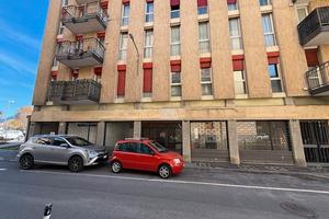 Locali commerciali - Via Monte Pasubio Aosta