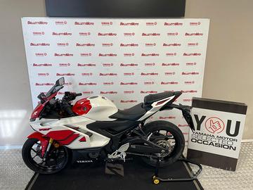 Yamaha YZF R3 70TH