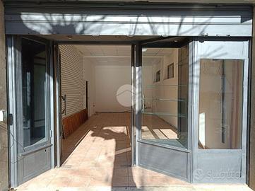 2 LOCALI A MONTE PORZIO CATONE