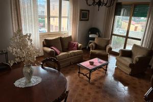 Appartamento indipendente garage grande e terreno