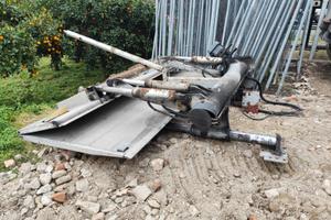 Sponde idrauliche furgone