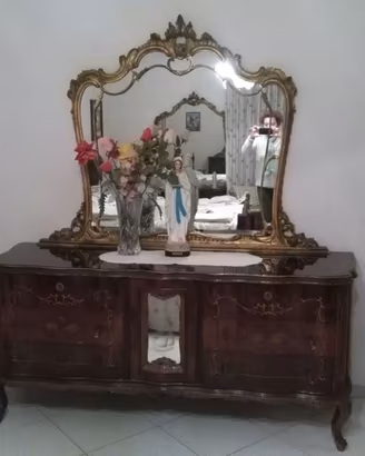 Mobili d'antiquariato