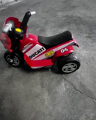 Moto elettrica DUCATI Peg Perego