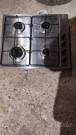 cucina 4 fuochi e lavello con ripiano acciaio