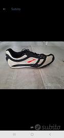 scarpe da corsa CHIODATE Brooks numero 45.5