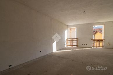 3 LOCALI A LUMEZZANE