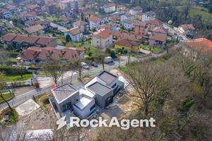 Villa di 281 m² con 4 locali e box auto a Ponteran