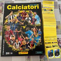 Lotto 400 figurine diverse calciatori Panini 24-25