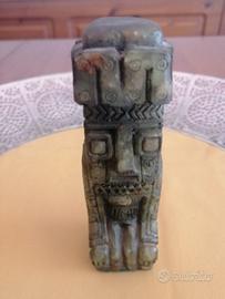 Statuetta Monolito Ponce in pietra vintage anni 70