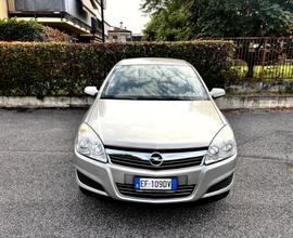 Opel Astra 1.6 115CV 5 porte