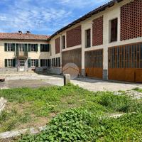 CASA DI CORTE A ASTI