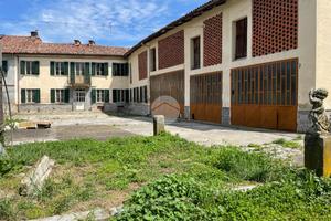 CASA DI CORTE A ASTI