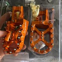 Pedane ergal dal pieno per ktm