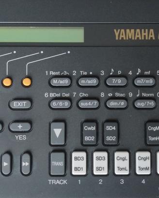 QY10 Yamaha sequencer musicale