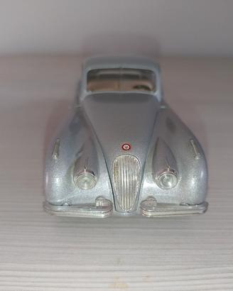 Jaguar XK 120 1948 1/24 Bburago Burago Vintage 