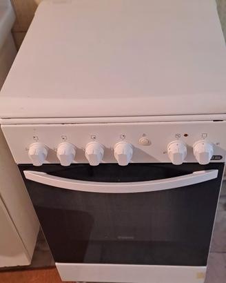 Cucina a gas di città 