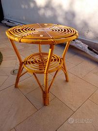 Tavolino tondo in vimini