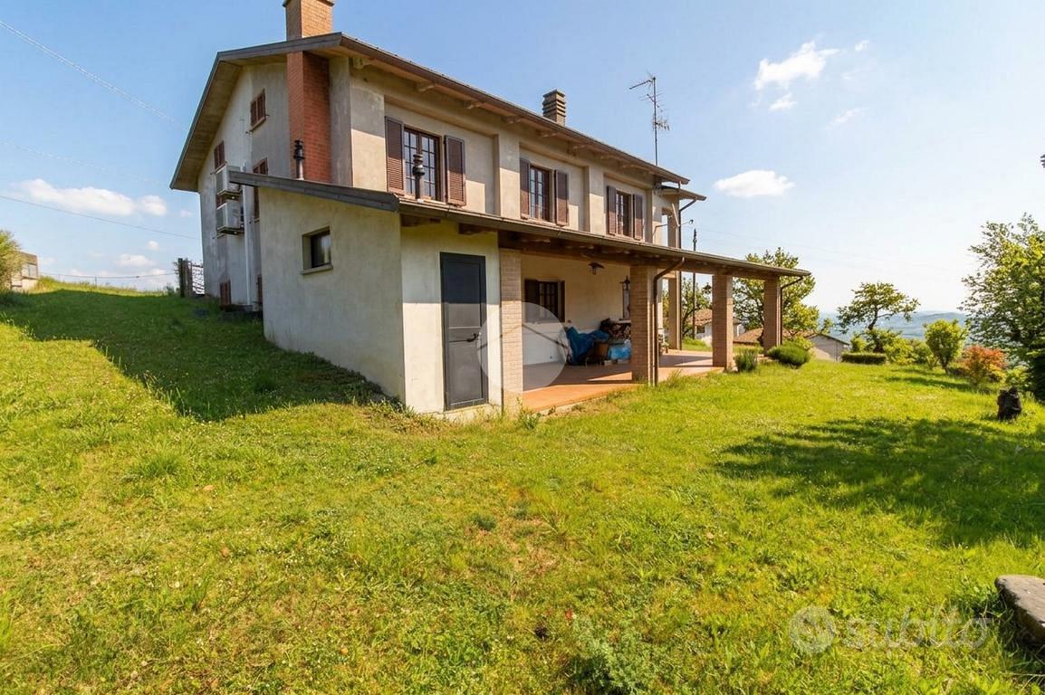 CASA INDIPENDENTE A TIZZANO VAL PARMA