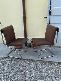 Due poltroncine cantilerver anni ‘70.