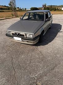 Alfa Romeo 75